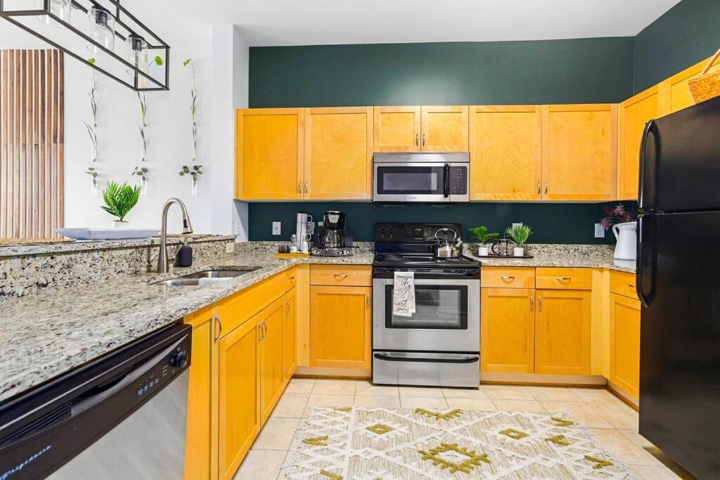 Entire Condo - Urban Safari In The Heart Of Atl Atlanta Exterior photo