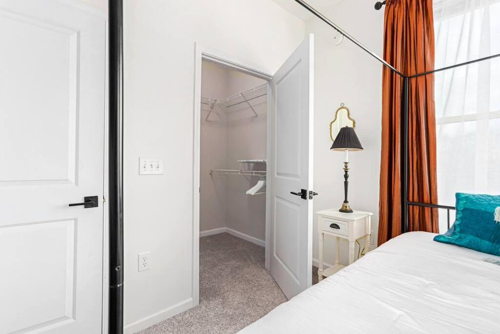 Entire Condo - Urban Safari In The Heart Of Atl Atlanta Exterior photo